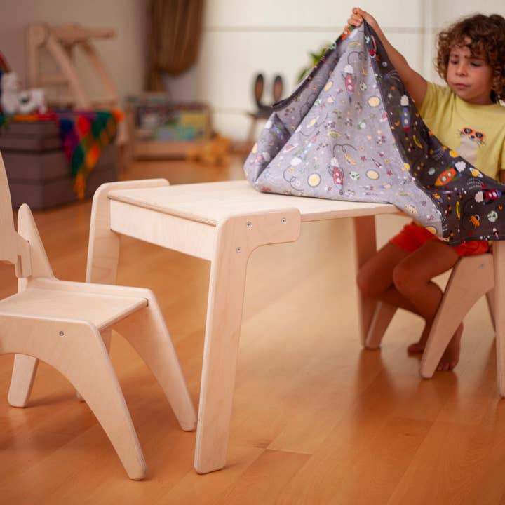 Toddler stol og bord sæt af 5, træstol og skrivebord for engroshandel hos kidodido