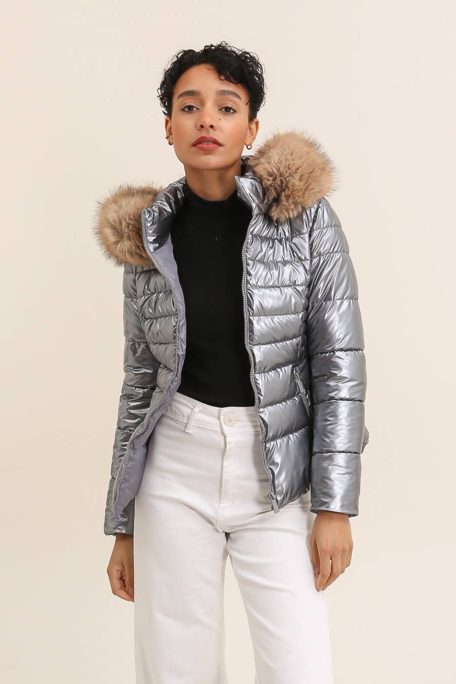 Attrait Paris - Wholesale Jacket - Women's - Metallic short puffer jacket with faux fur hood36