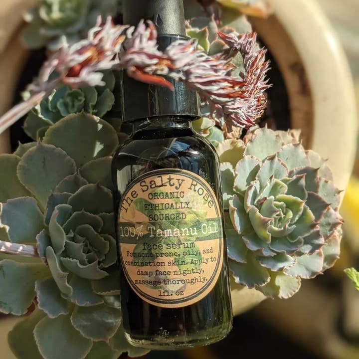 Tamanu Oil for wholesale by The Salty Rose