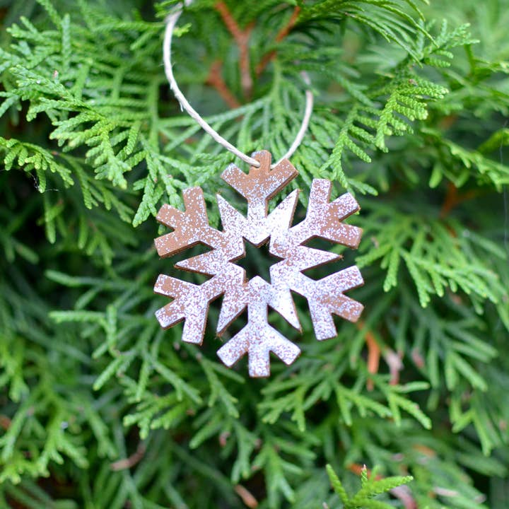 Moss Bags - Wholesale Ornament Set - Leather Snowflake Ornament Box Set: 4 Leather Snowflake Ornaments + 1 Christmas Card8