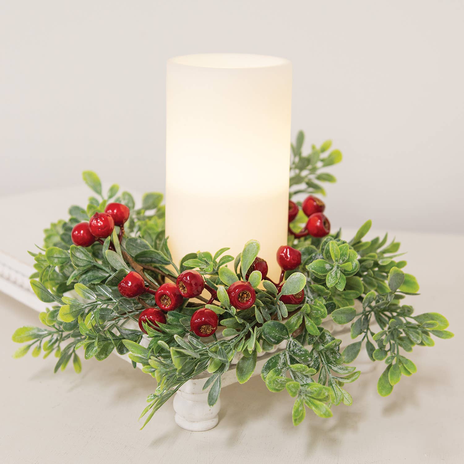 Saybrook Lane - Wholesale Wreath - Frosted Boxwood & Gooseberry Candle Ring, 3.5"1