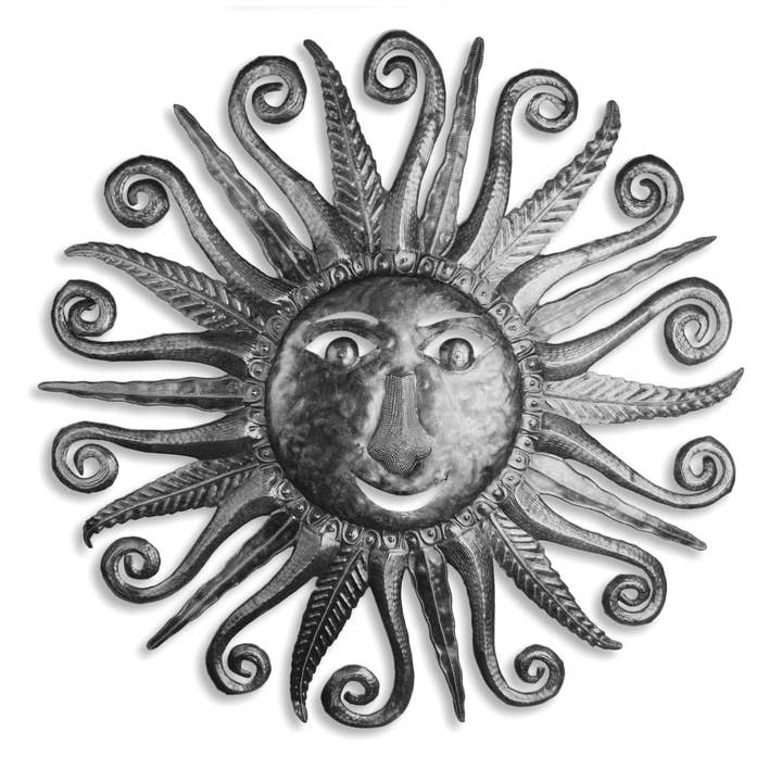 Beyond Borders – Großhandel 3D-Wandkunst – Wanddeko aus Metall mit Sonnenmotiv Glorious Sunshine