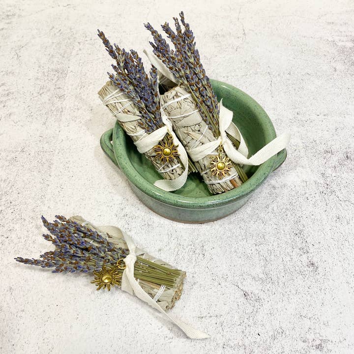 Oakwind Hollow - Wholesale Sage Bundle - Lavender Sage Smudge Bundle3
