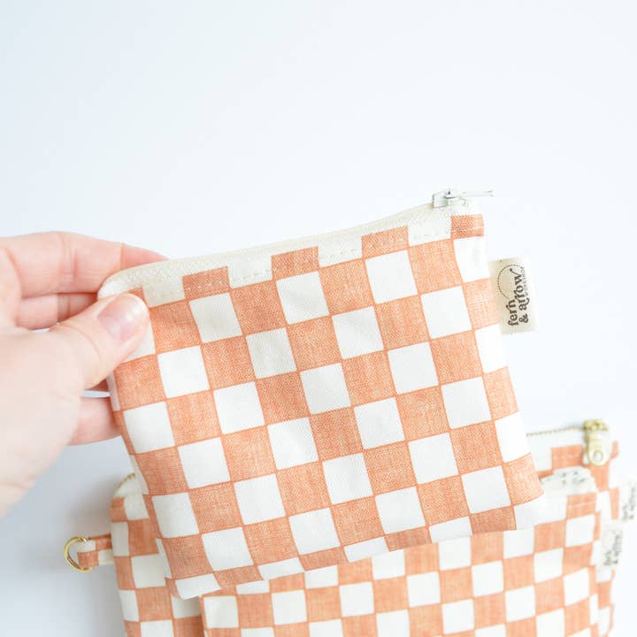 Fern & Arrow - Vendita all'ingrosso Portamonete - Donna - Borsa per Trucco a Quadretti Boho Chic per Lei4