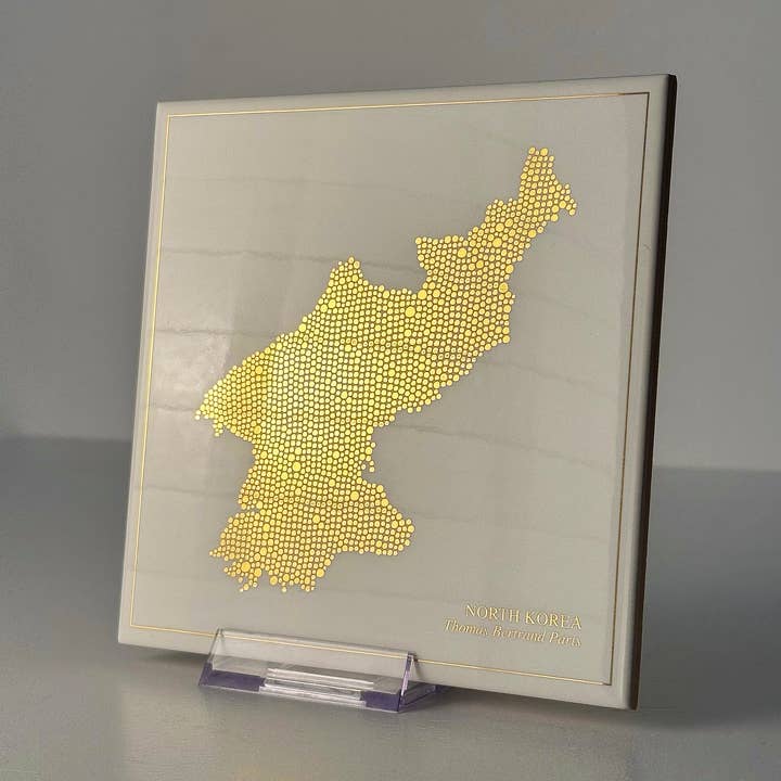 Faience tile - North Korea in gold with inscription / Thomas Bertrand Paris for wholesale by Thomas Bertrand Paris