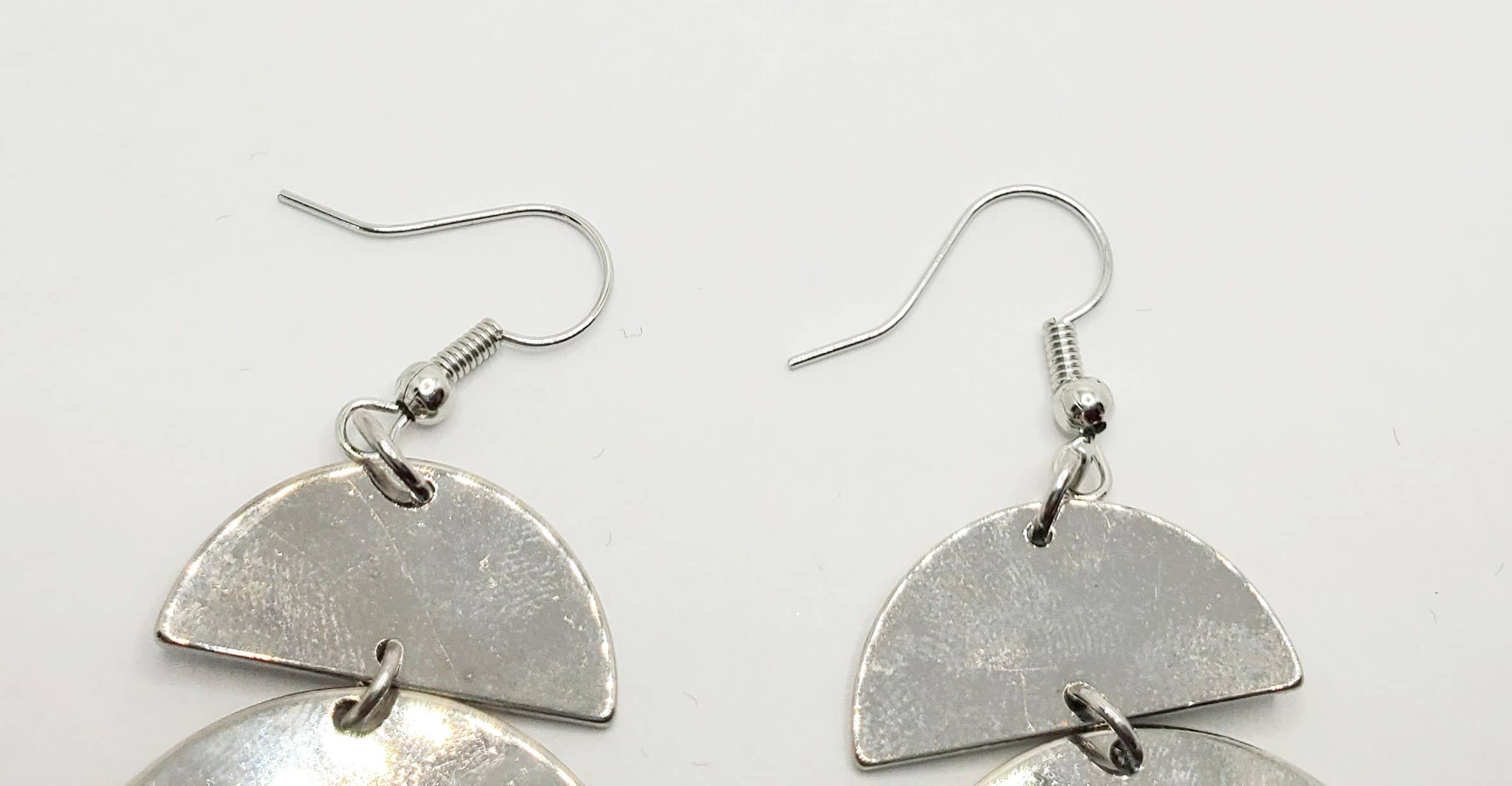 Tots And Tumblers Art – Engroshandel Hængeøreringe og creoløreringe – Sølv turkis kvast dingle øreringe1