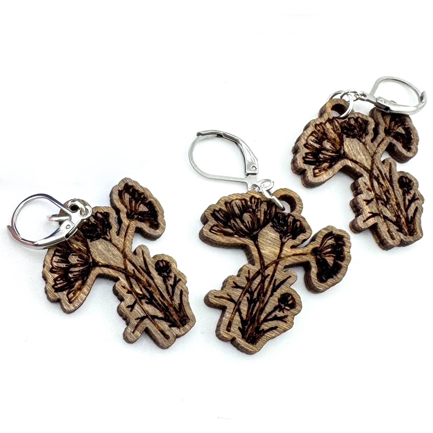 Art by Erica H & Rebel Stitchers - Wholesale Knitting/Crochet Supplies - Poppies Notions Metal Tin Kit with Magnetic Needle Holder6