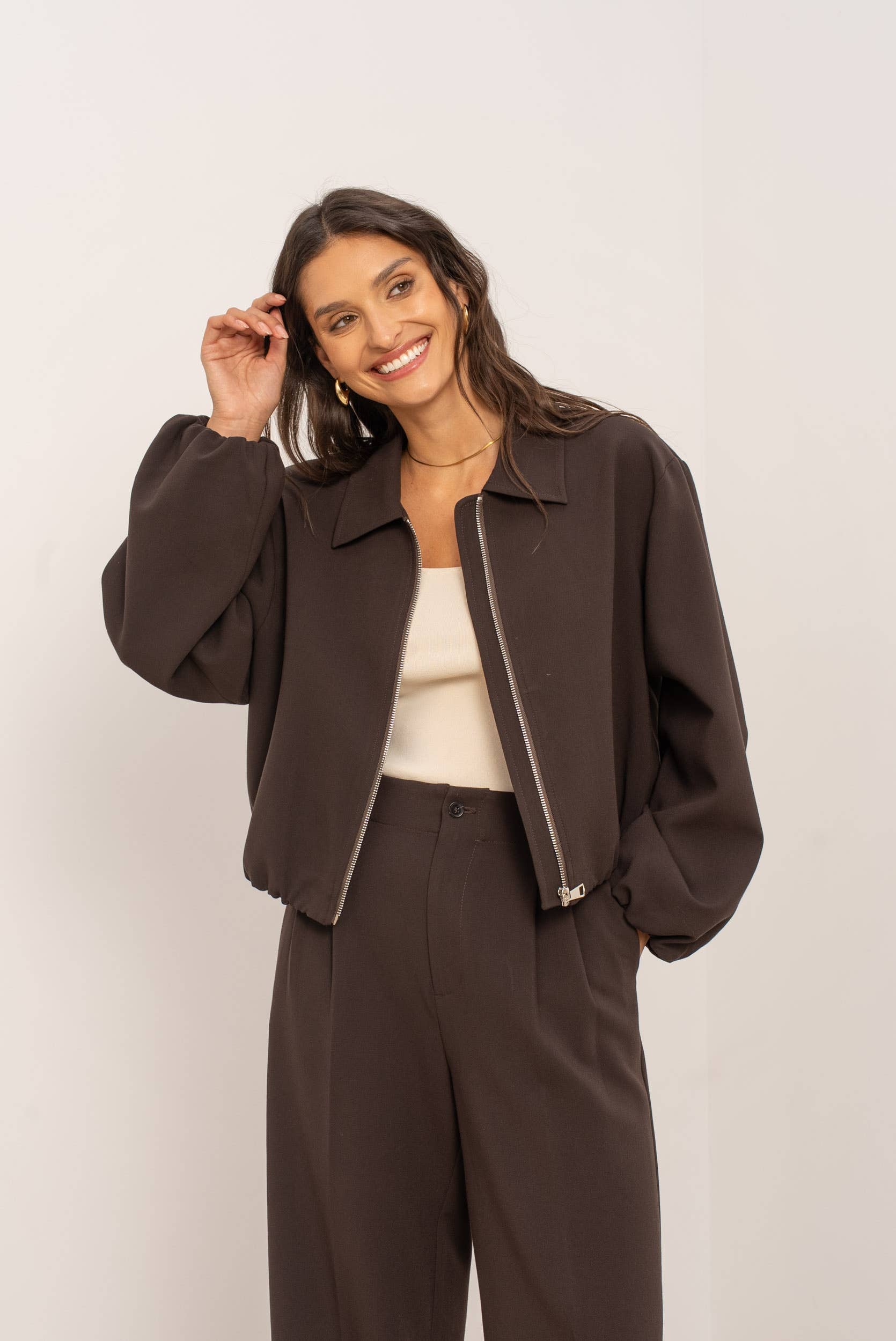 Attentif Paris - Wholesale Bomber Jacket - Women's - [Aura] Short zip-up bomber jacket with shirt collar19