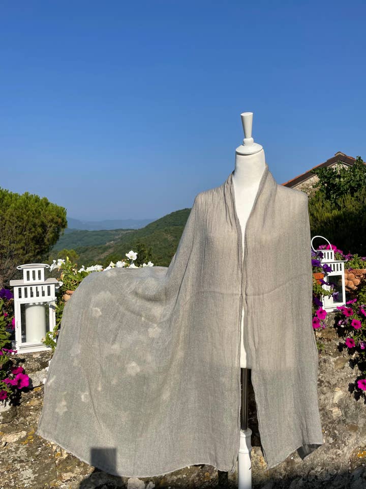 Châles ultra légers PURE SPUN WOOL pour la vente par KCC Cashmere Limited