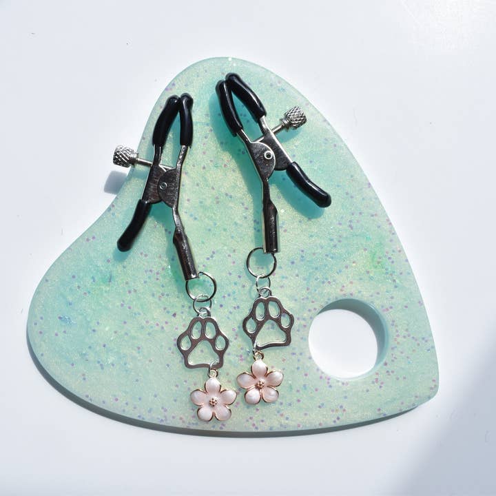 Naughty Pawsies - Wholesale Sex Toy - Cute Bunny Girl Nipple Clamps