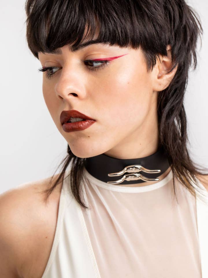 STING CHOKER for wholesale by PERLENSAU UG