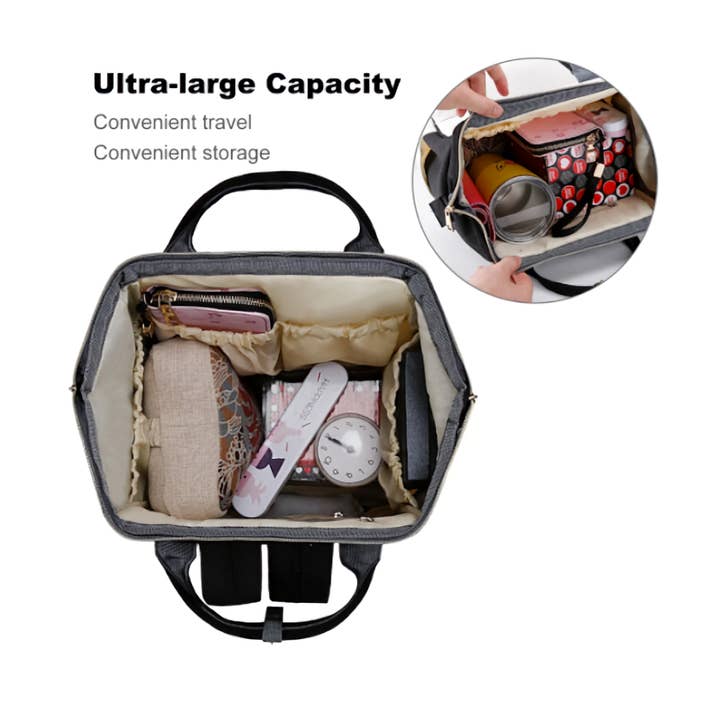 Sac à langer personnalisé - Boutons floraux en patchwork avec étiquette crème - Grande capacité et imperméable pour la vente par TJtoddles.com