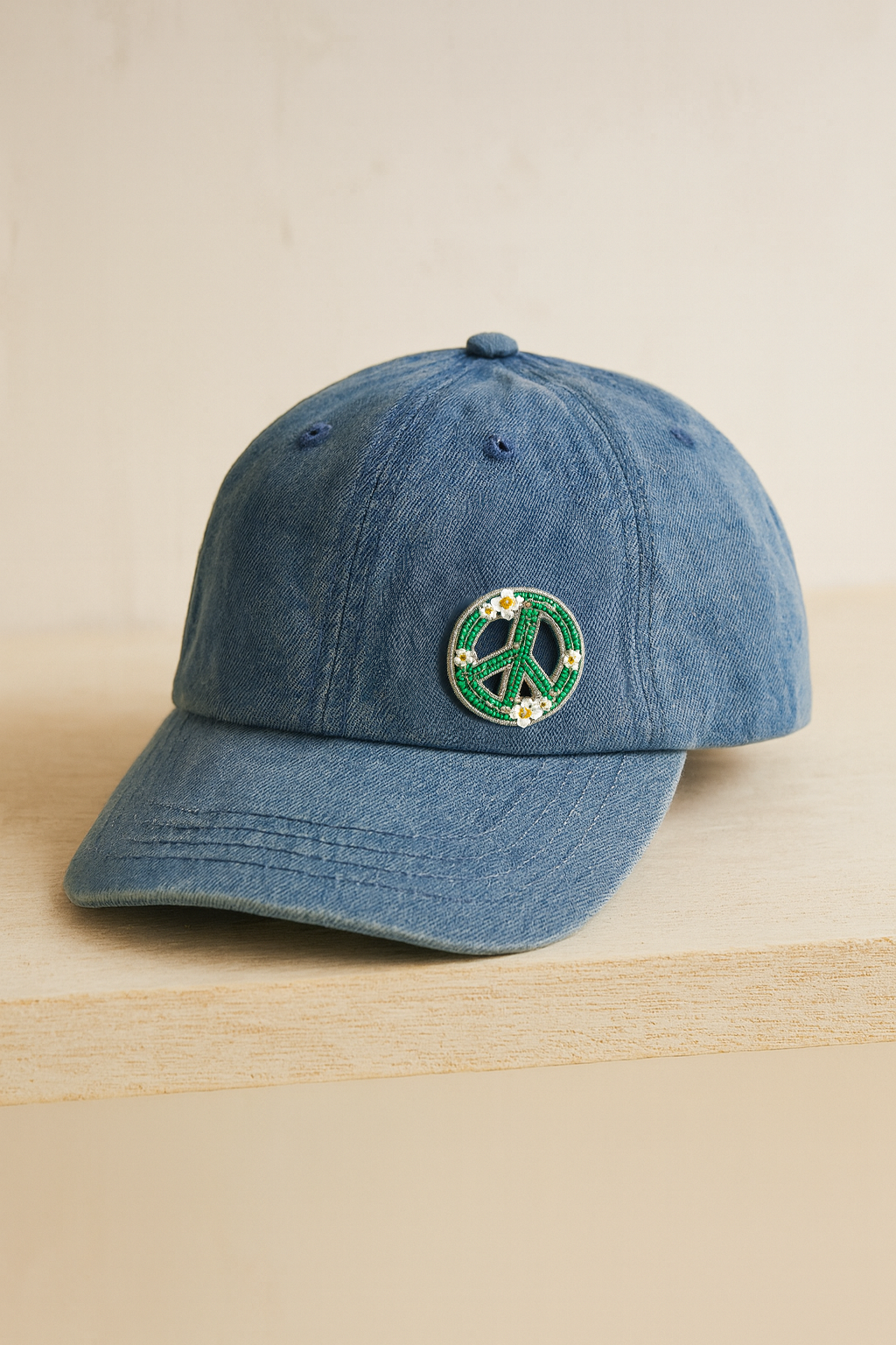 Matr Boomie Fair Trade - Vente Broches - Broche Épinglette de Paix Perlée Bala Mani - Fait Main2