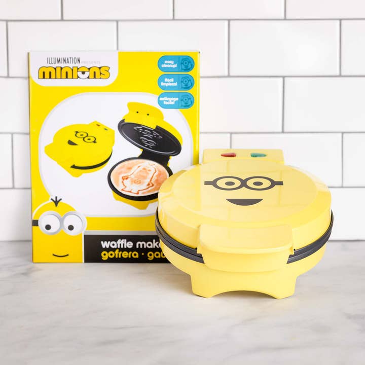 Uncanny Brands - Wholesale Kitchen Appliance - Uncanny Brands Minions Kevin Pancake Maker