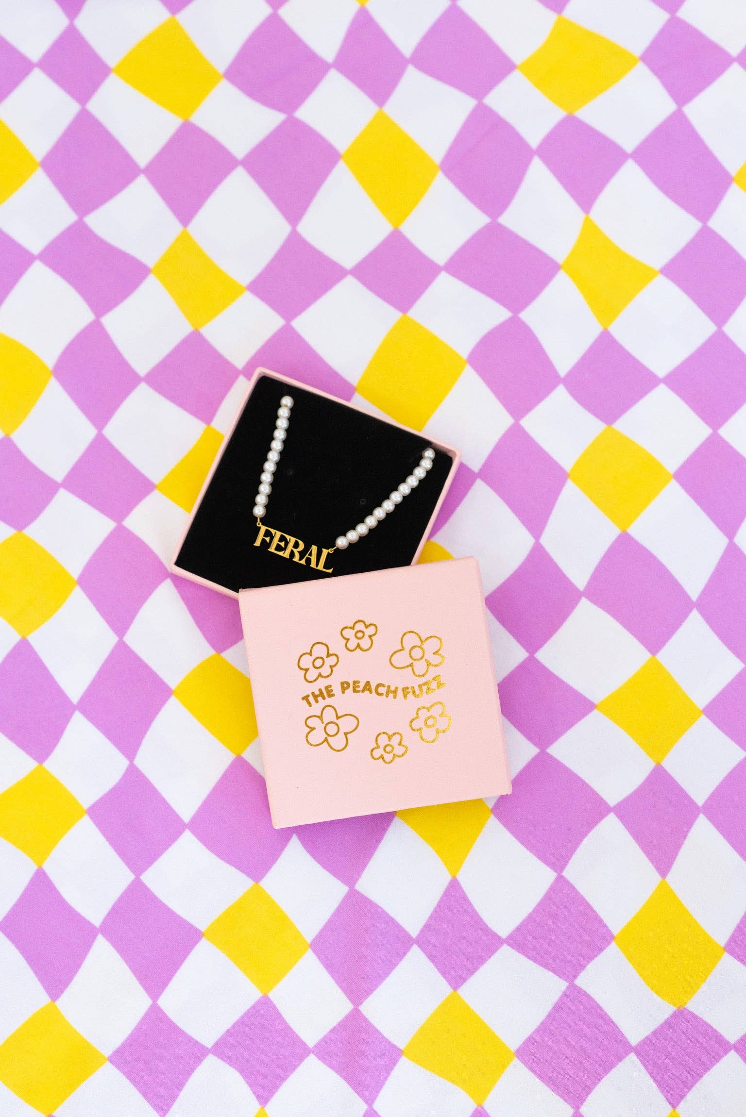 The Peach Fuzz – Colar pingente/pendente por atacado – Colar Feral com Pérolas10