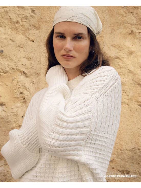 Off White Delčia Sweater: 100% Cotton Off-White Sweater for wholesale on Faire2