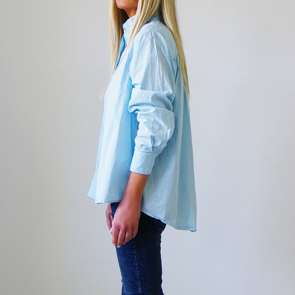 Who's Charlie - Vendita all'ingrosso Camicia button down - Donna - Camicia oversize in cotone Riley7