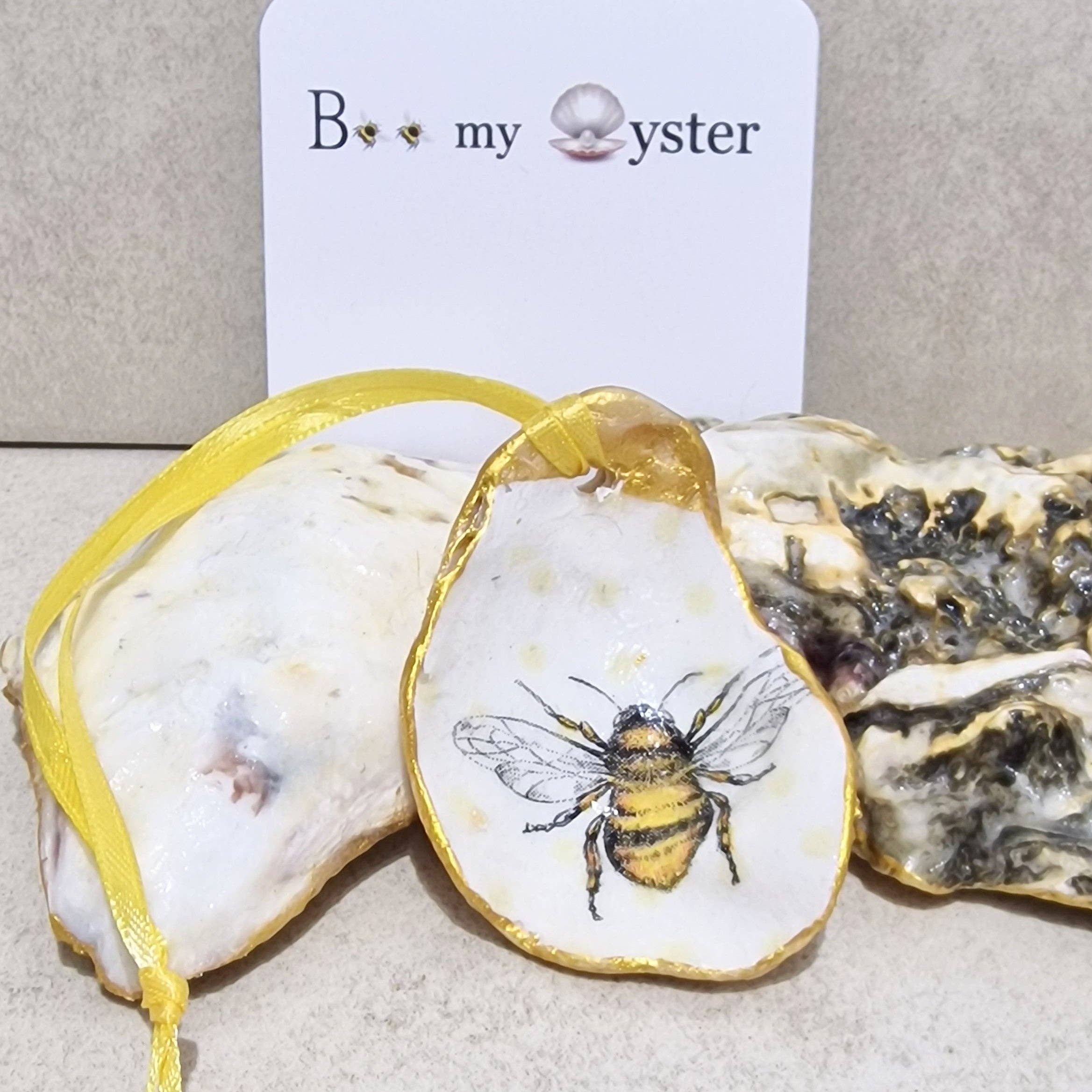 Bee my Oyster – Großhandel Verzierung – Deko-Motiv „Hummel“ mit Austernmuschel, 6 cm4
