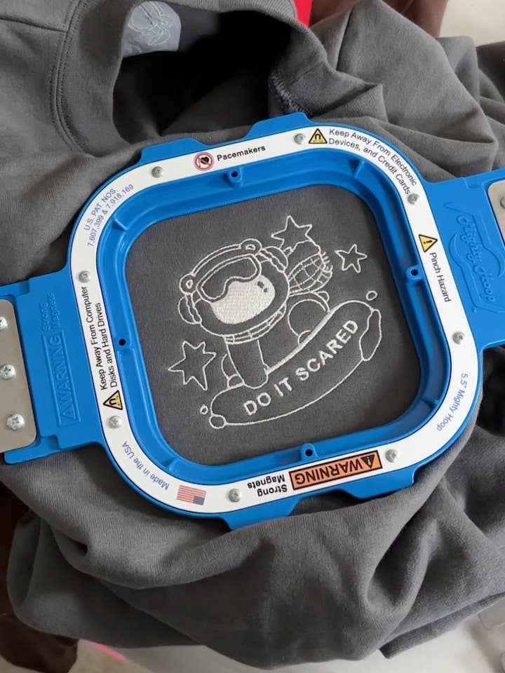 Overthinker Apparel - Wholesale Graphic Sweatshirt - Unisex - Do It Scared Embroidered Oversized Crewneck Sweatshirt4