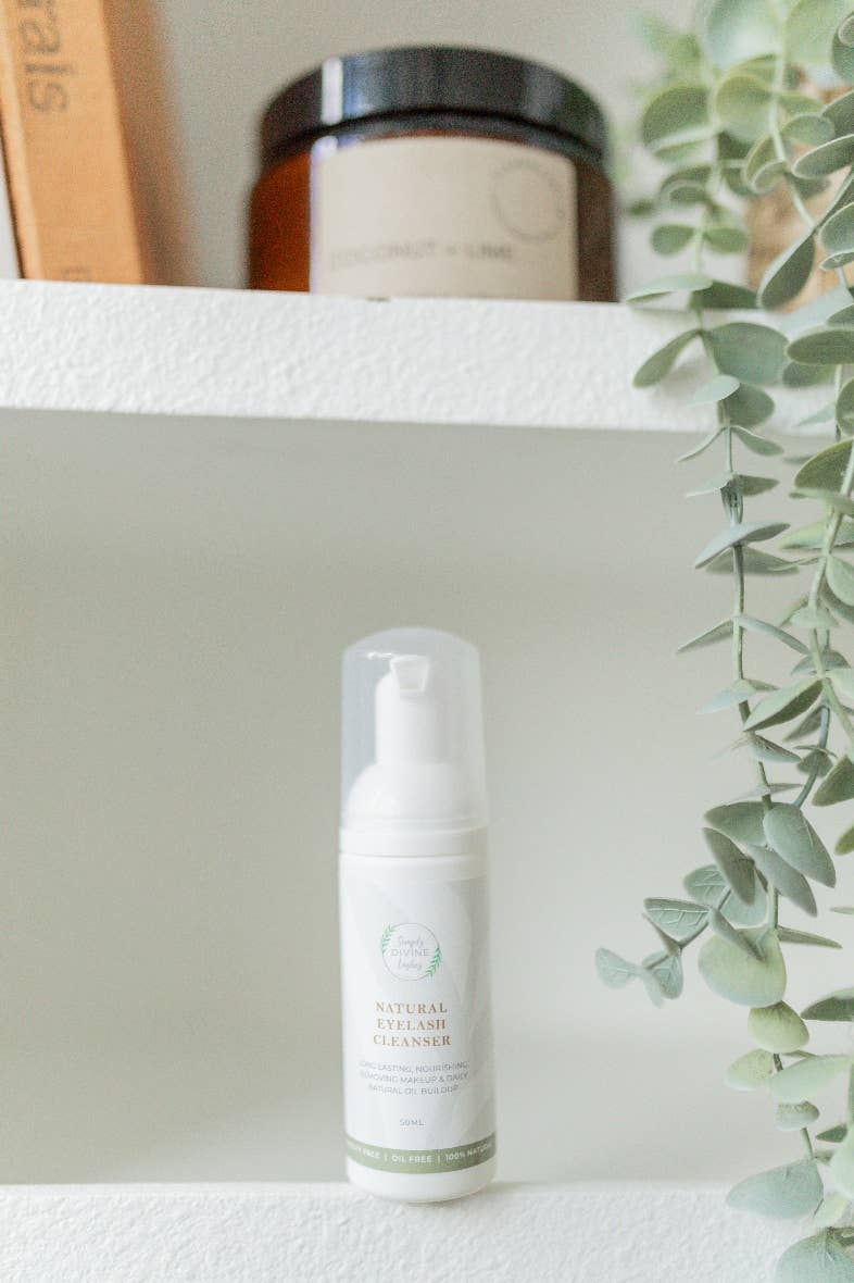 Simply Divine Lashes - Wholesale Eyelash/brow serum - Organic Eyelash Cleanser0