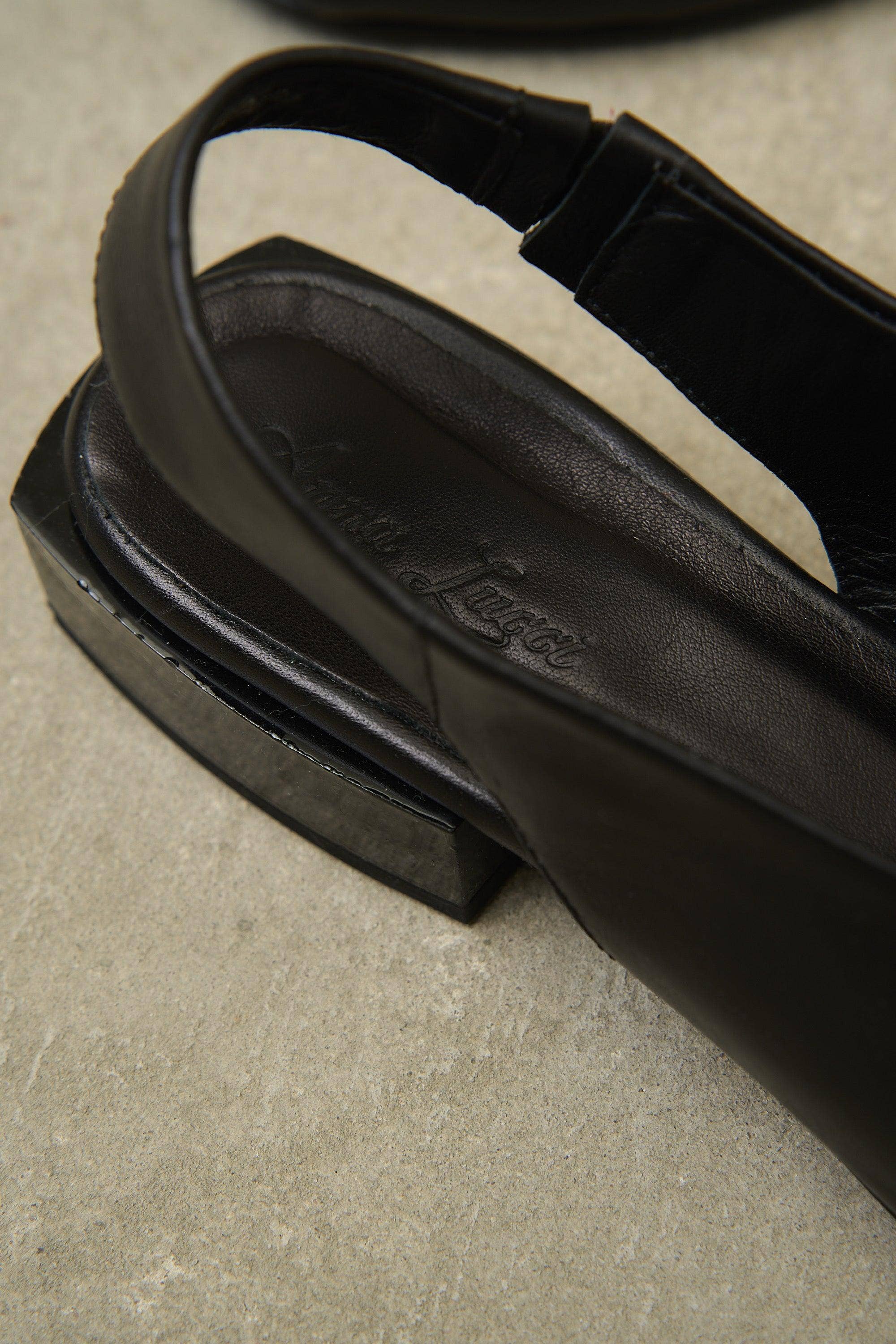 Black Gloss Block for wholesale on Faire7