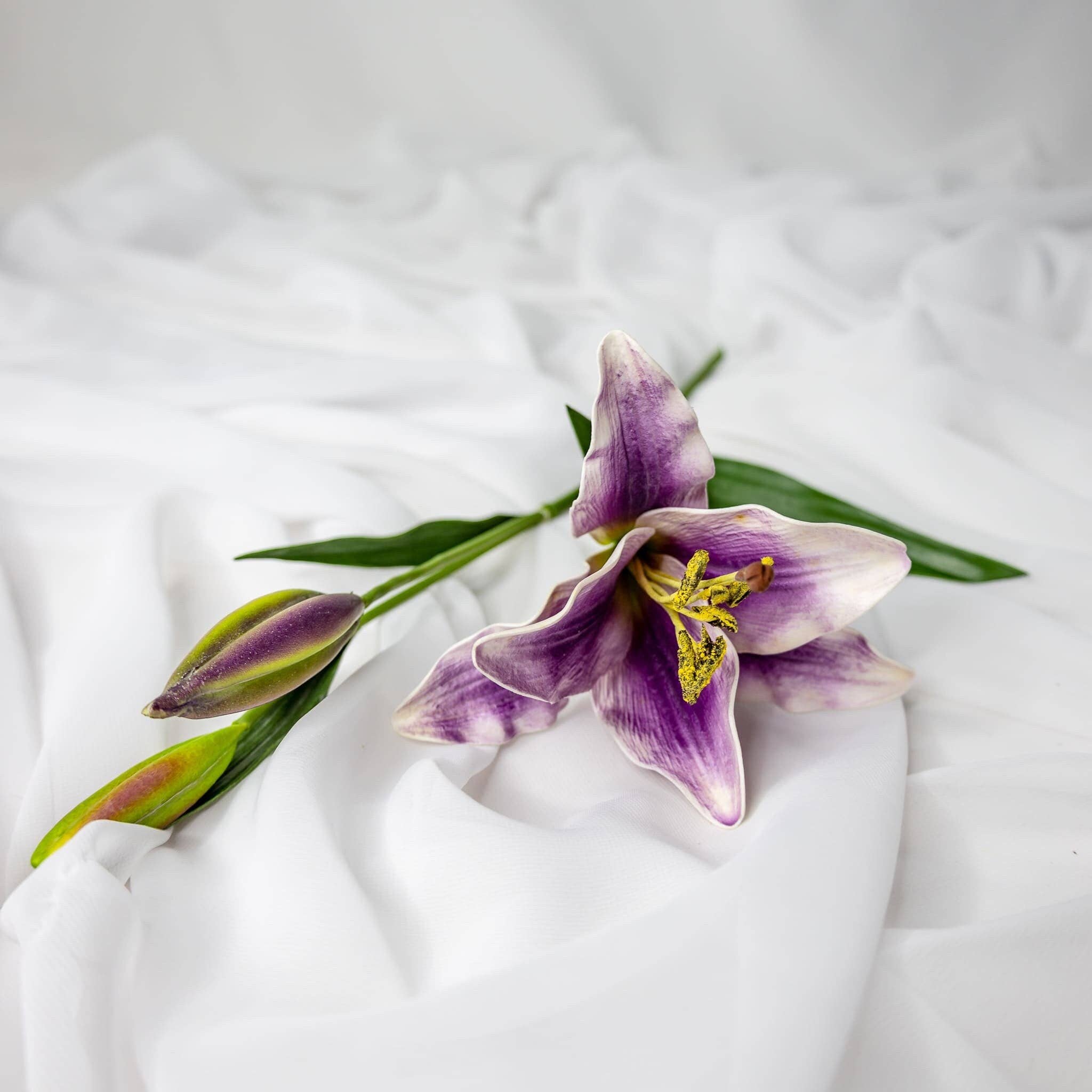 Realistic Artificial Flowers – wholesale Konstgjorda blommor – Lila asiatisk lilja liten - realistiska konstgjorda blommor0