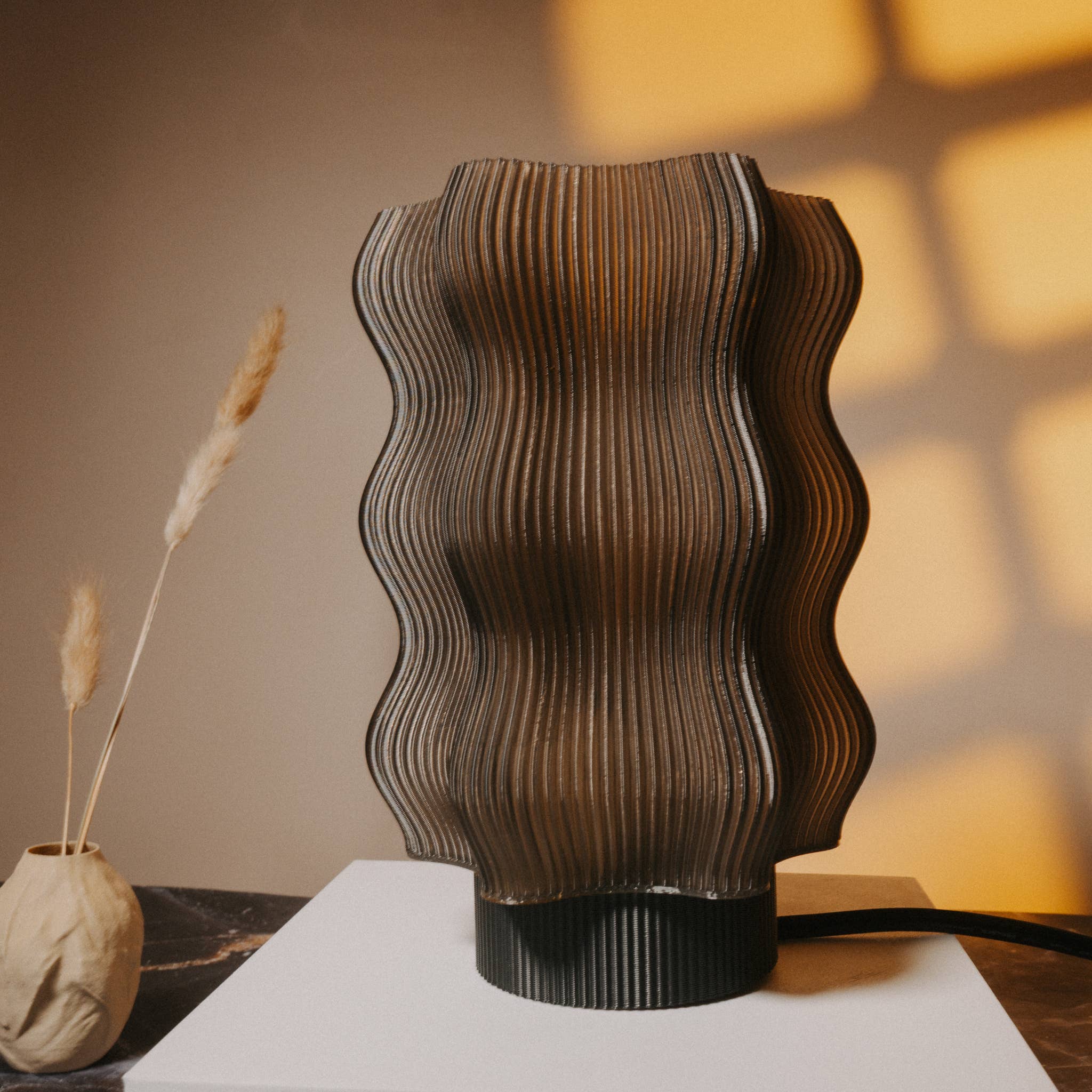 OrijaDesign - Vendita all'ingrosso Lampada da scrivania/d'accento - Lampada da tavolo Reef - Ossidiana4