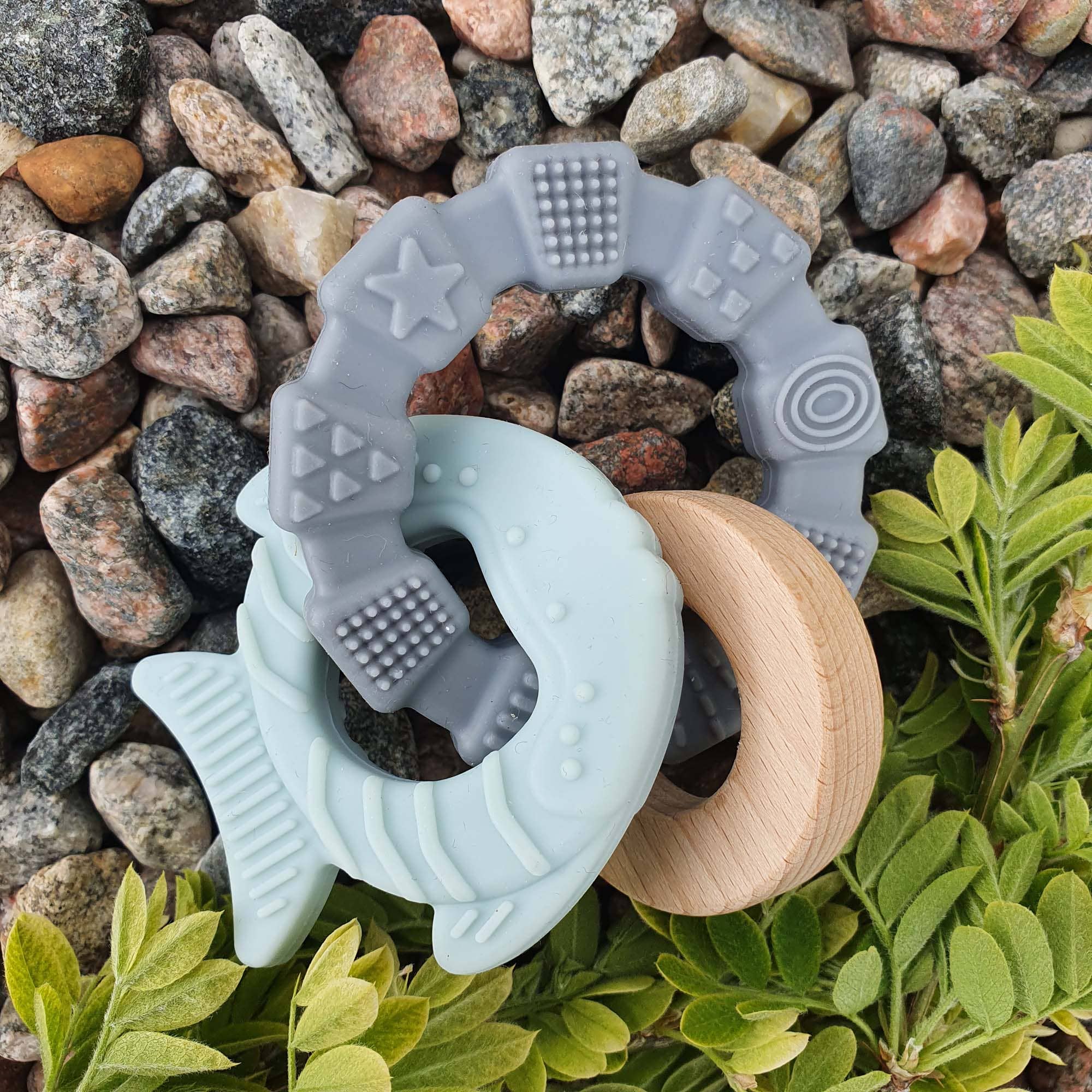 Summerville organic – Engroshandel Suttebrik - Baby – Summerville organic bidering i silikone og træ, fisk, isblå7