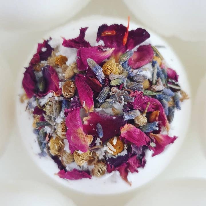 The Eden Collections – wholesale Bath bomb/fizz – Sweet Dreams Secret Bath Bomb with hidden message 120g