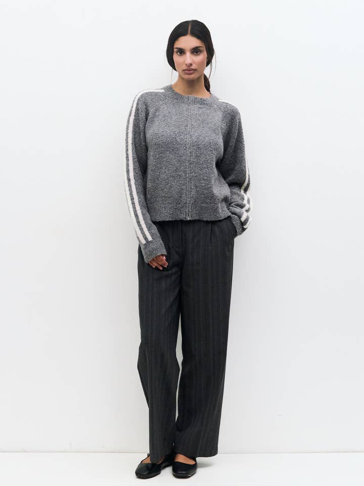 Le Pull Reba | Veste Zippée en Tricot Bouclé pour la vente par All Row