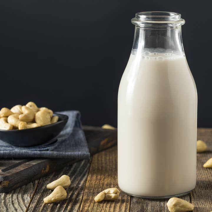 Wilderness Poets - Wholesale Nuts - Organic Jumbo Cashews4