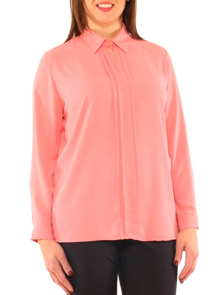 Women's elegant shirt in soft size georgette for wholesale by luanaromizi.com