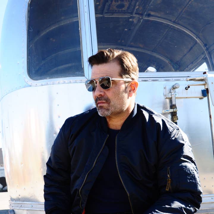 Lunettes de soleil Humvee 57mm pour la vente par CALIBER GOURMET / CAMPCO