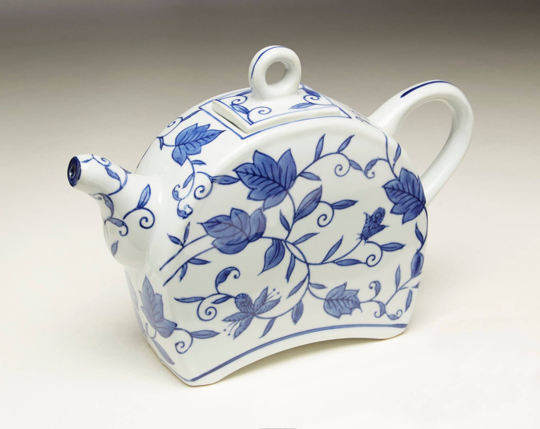 AA Importing - Wholesale Tea Pot - Blue and White Floral Tea Pot0