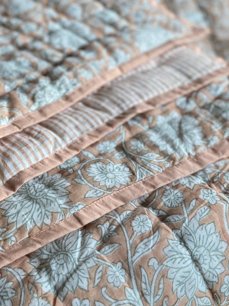 De Weldaad Authentic Interior - Wholesale Tablecloth - Quilted bedspread NAK23083