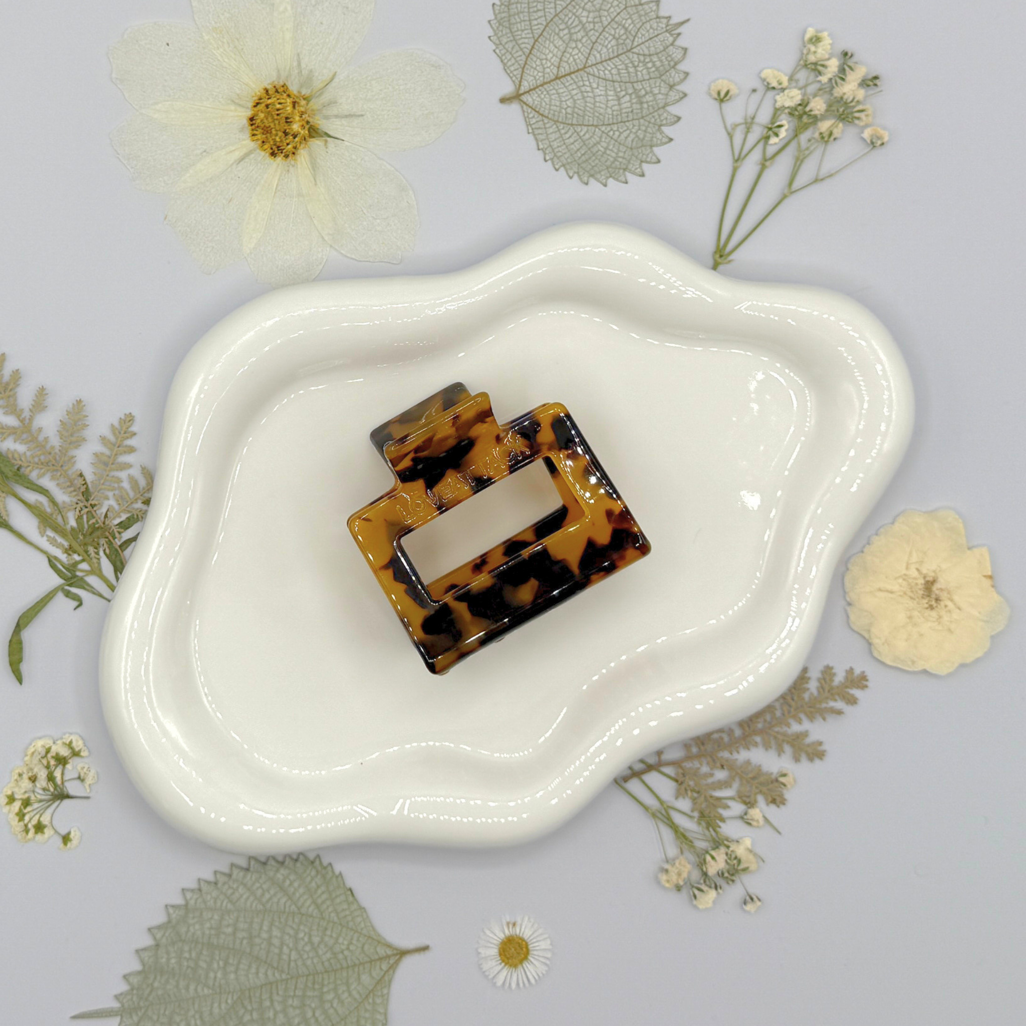 Love Attack - Wholesale Hair Clip - Women's - Raya Cellulose Acetate Hair Claw Clips39