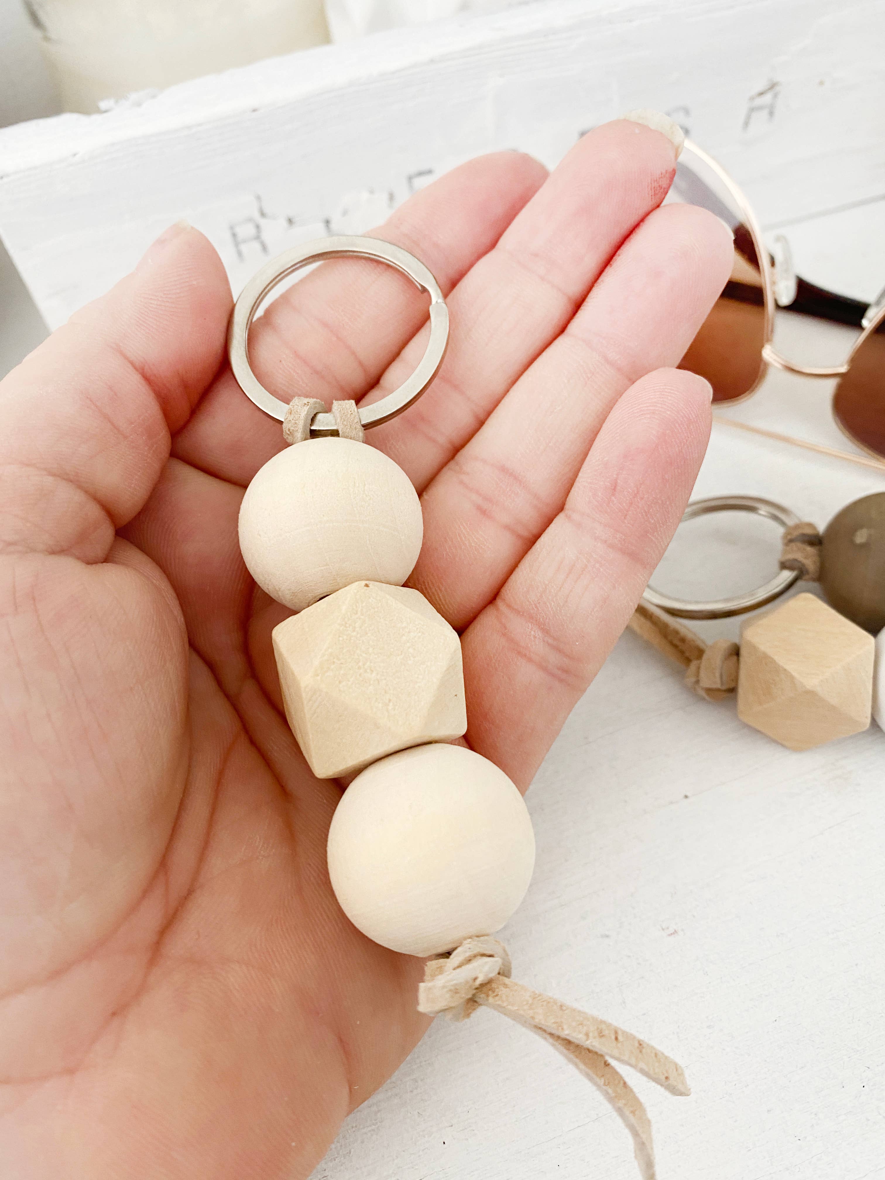 Simply Styled Art - Vente Porte-clés – femme - Porte-clés géométrique de perles de bois bohème3