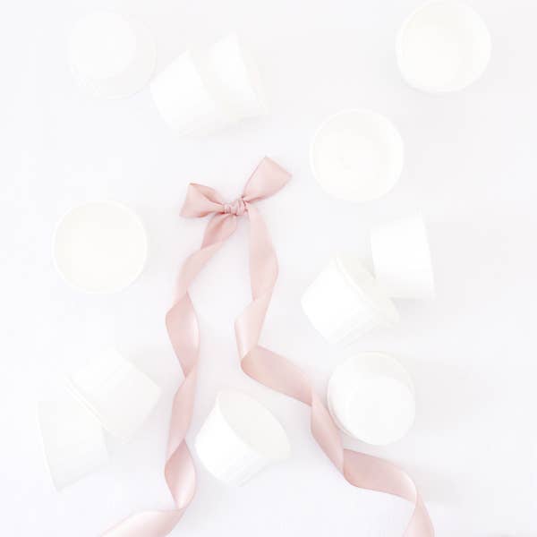 Bake Affair GmbH - Wholesale Cupcake/Muffin Pan - White muffin cases1