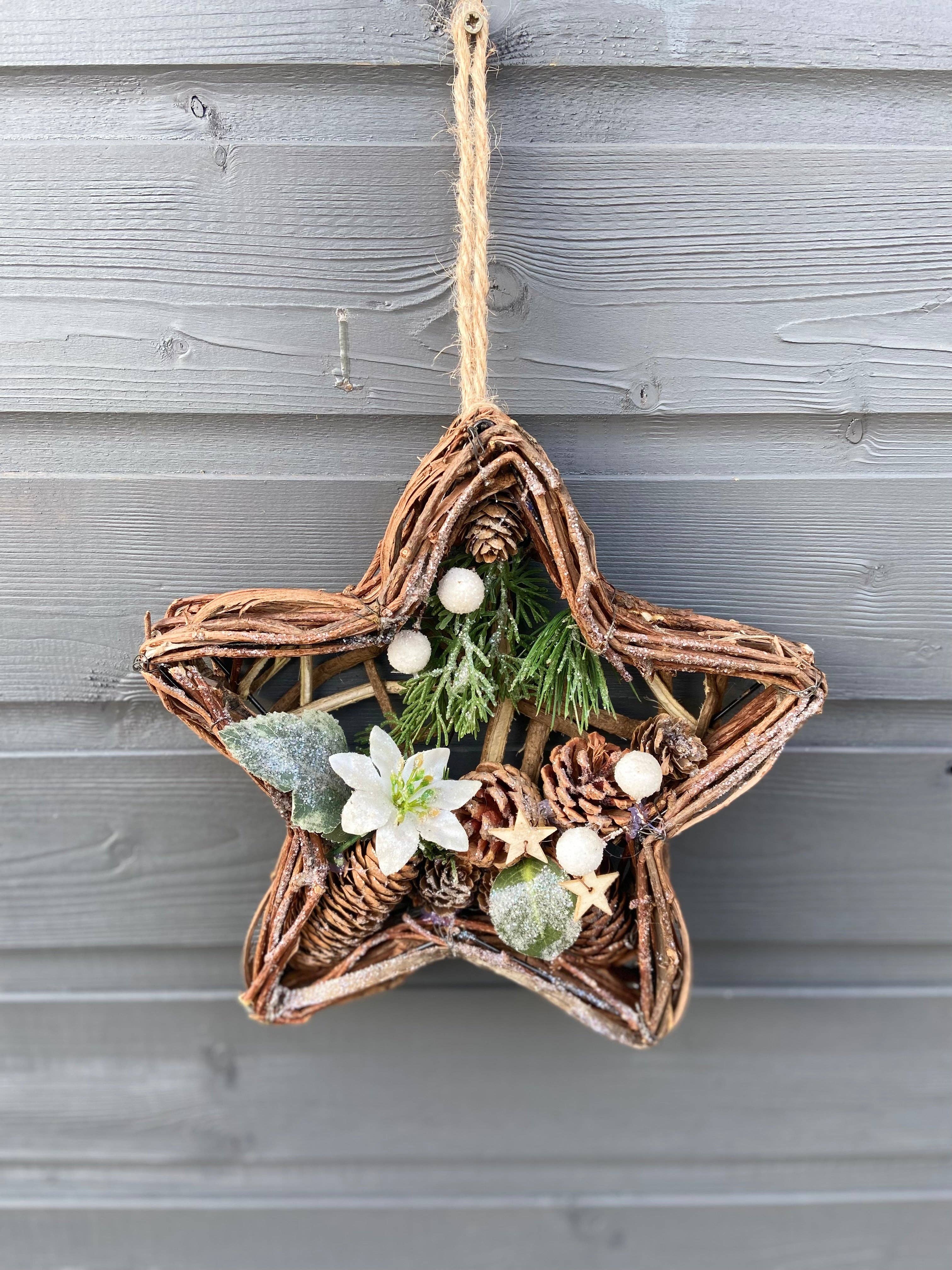 Marissa's Gifts – wholesale Wreath – Handmade Hanging star wreath 25 x 25 x 6cm Christmas/seasonal hanging wreath9