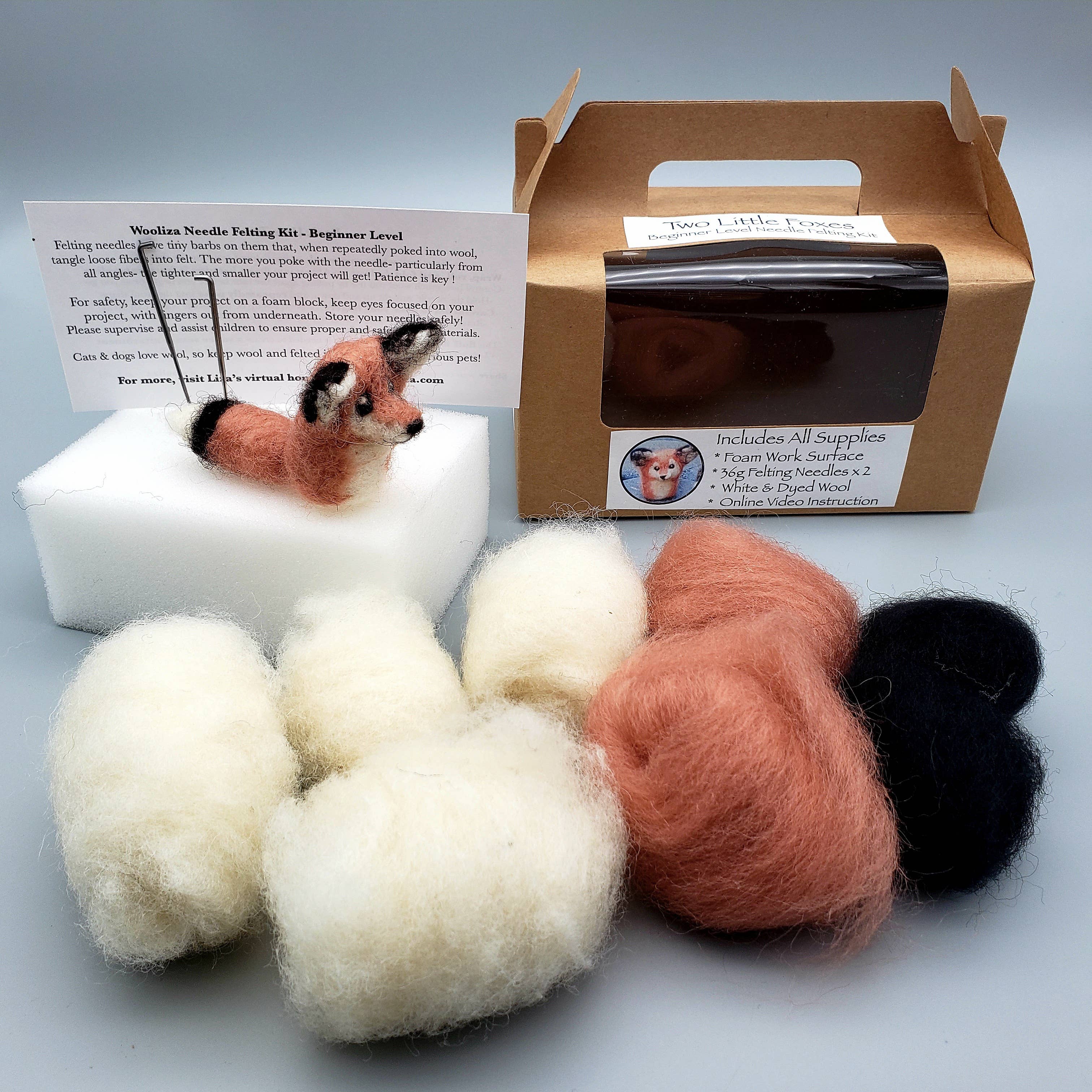 Wooliza Fiber Arts - Wholesale DIY Craft Kit - Two Little Foxes - Beginner Needle Felting Kit1