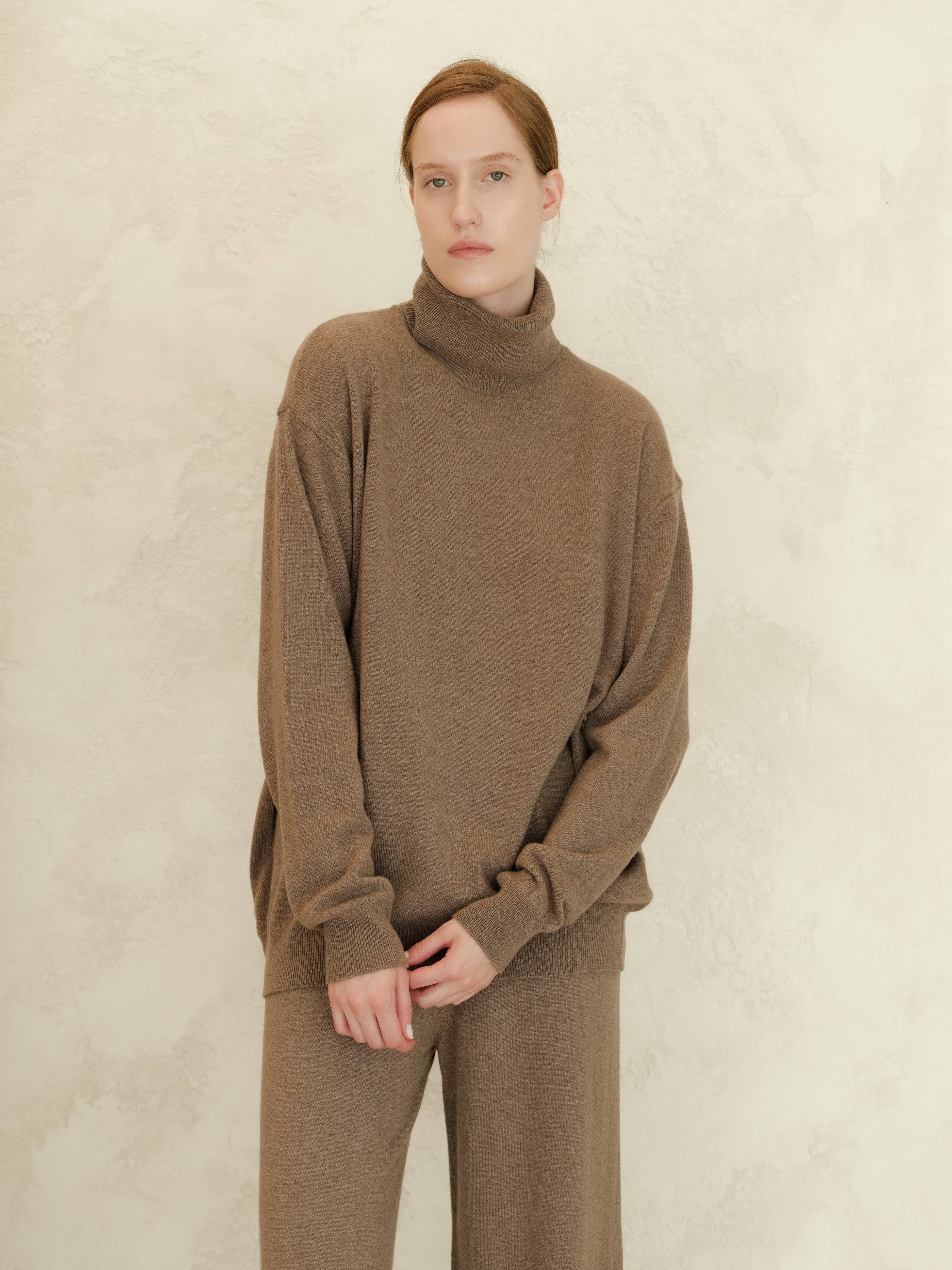 Lèmme - Wholesale Knit Sweater - Women's - Cashmere Mix Classic Turtleneck Sweater4