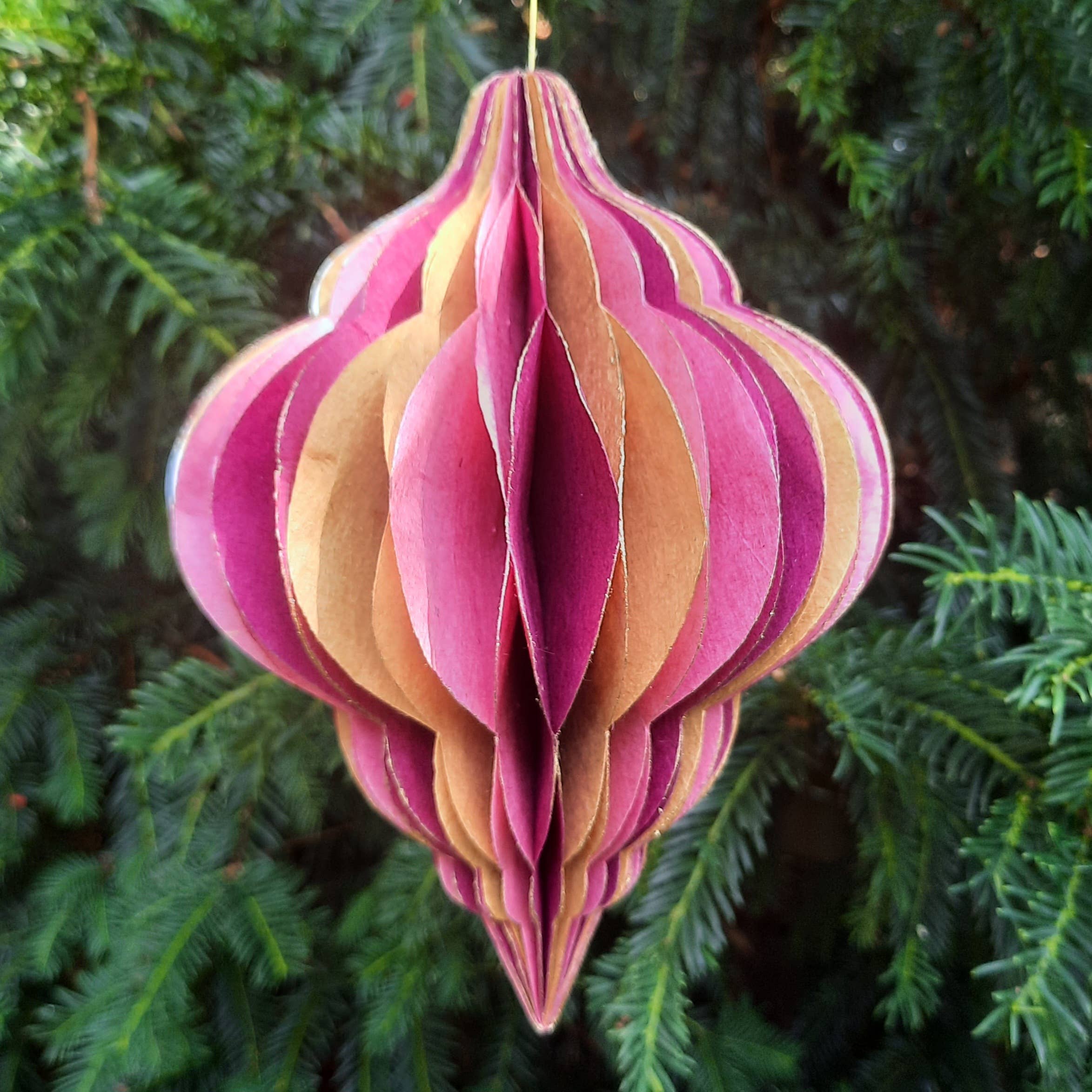 Koperberg - Wholesale Ornament - Honeycomb Ornament 12