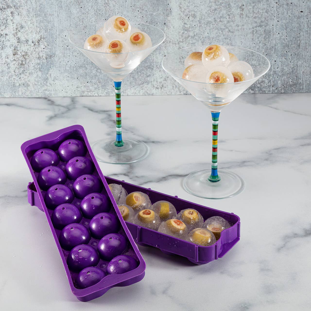 Gourmac - Wholesale Ice Tray/Mold - Ice Ball Tray - 14 Balls Counter Display4