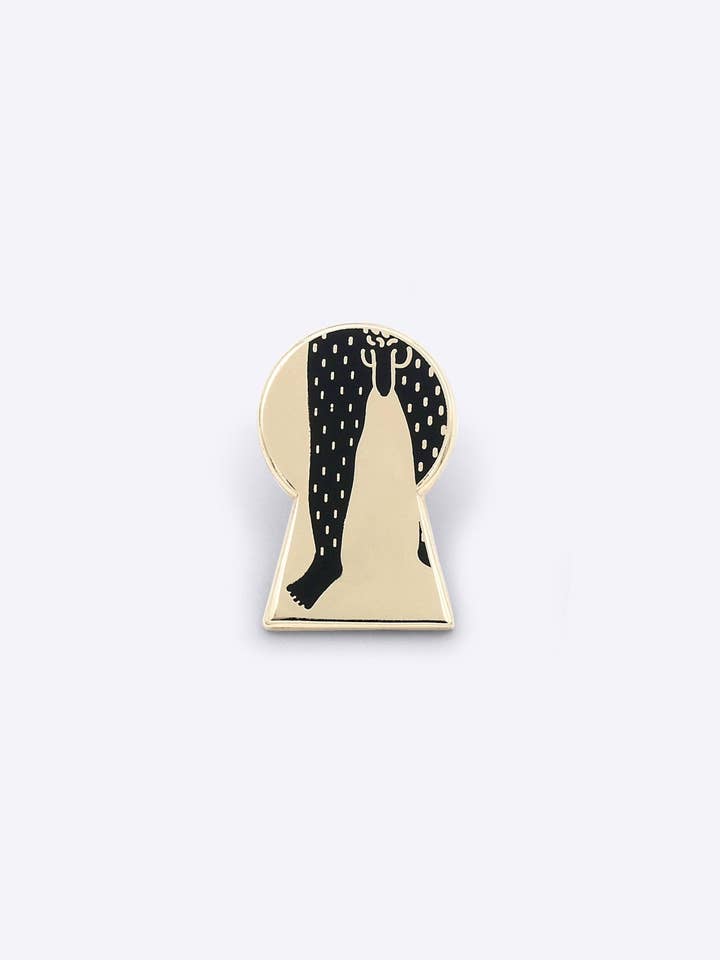 Pin – Le Voyeur for wholesale by Dicks Don't Lie
