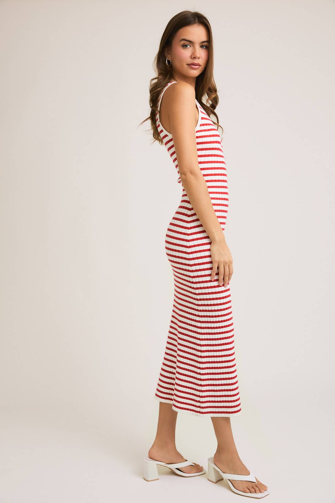 LE LIS - Wholesale Dress - Women's - SLEEVELESS ROUND NECK STRIPED RIB SWEATER DRESS6