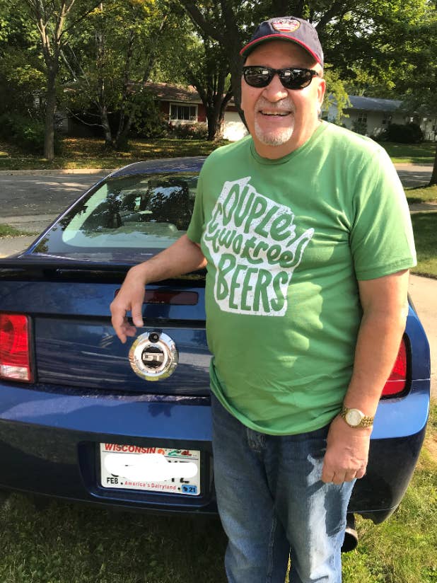 Flags Over Wisconsin – Großhandel T-Shirt mit Siebdruck – Unisex – T-Shirt für Paare mit zwei Baumbeern (Wisconsin)3