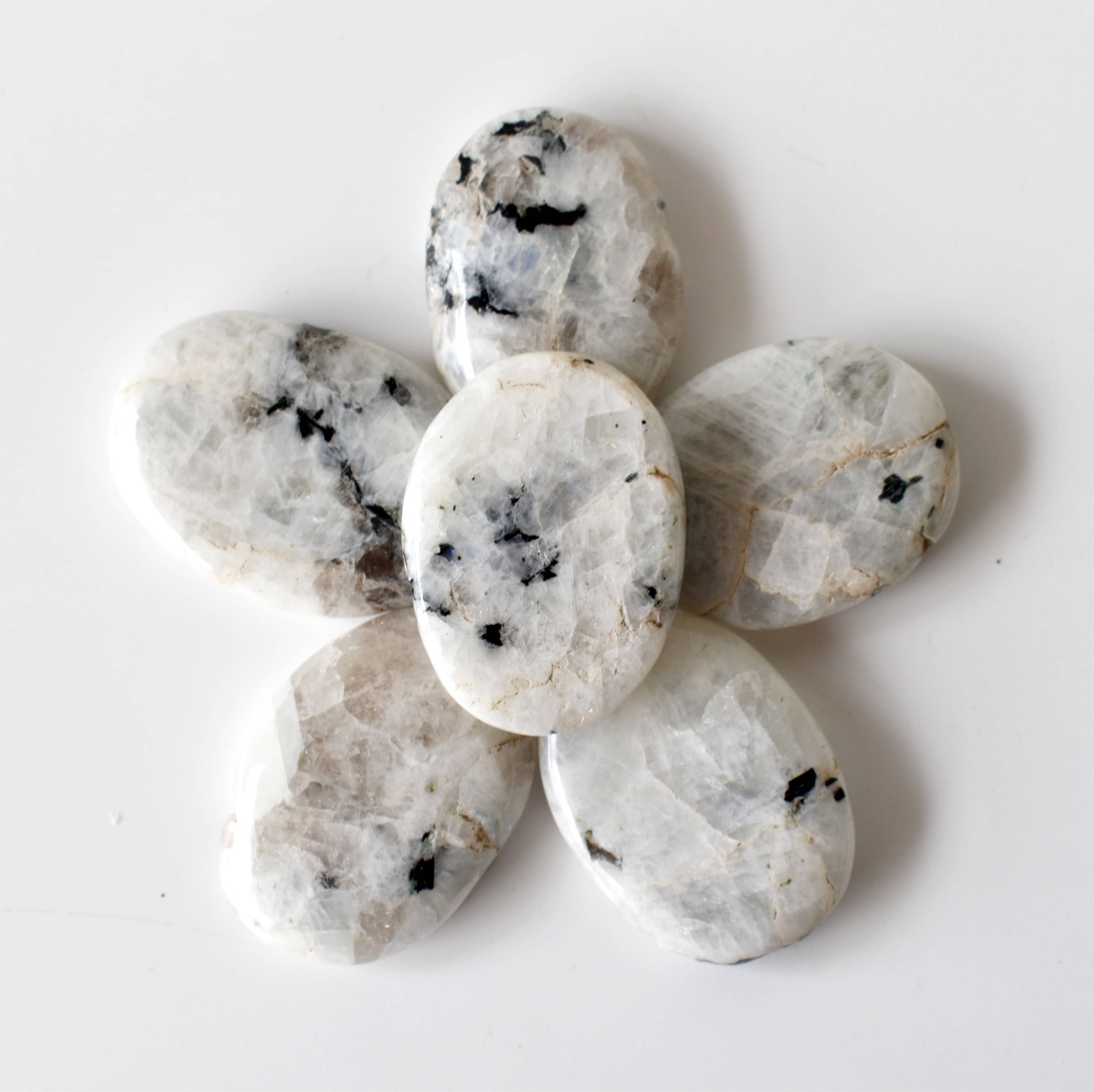 Soothing Crystals – Pedra/cristal espiritual por atacado – Pedra de Palma | Pedra da Lua Arco-Íris | Cristal para o Polegar | Pedras para Bolso3