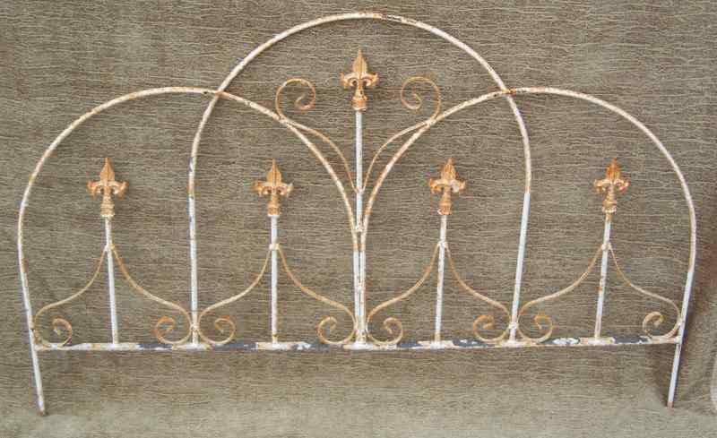 Garden Iron And More - Wholesale Outdoor Ornament/Decor - Iron Dome Arch Fence with Fleur De Lis Finials0