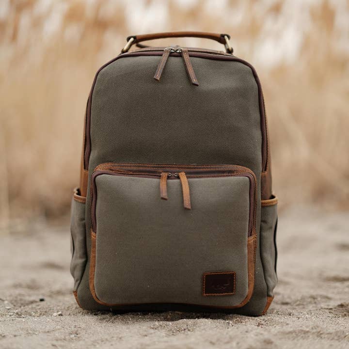 25L Traveler Canvas Backpack for wholesale by Kodiak Leather