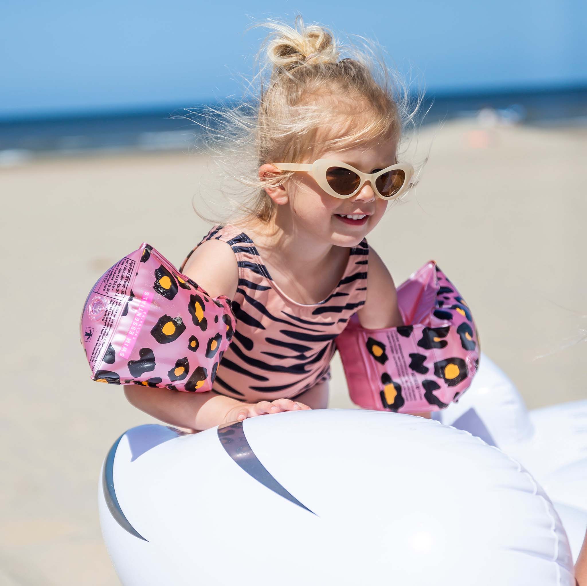 Rose Goud Swim Essentials | Rosé/Goud Zwembandjes 0-2 jaar for wholesale on Faire1